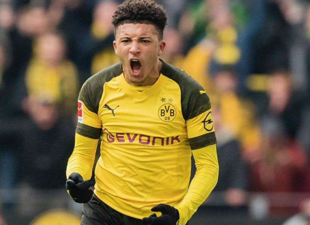 曼城双子星现在反差太大,看看他们都是如何选择的