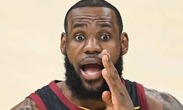 现役NBA第一人詹姆斯是几号球员呢？