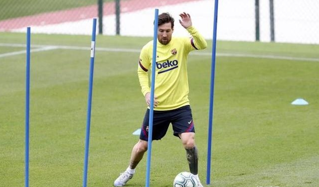 巴萨首战士气大减,梅西可能不能上场比赛