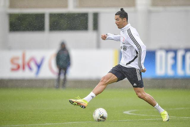 染疫球员上场战斗,C罗状态无可匹敌