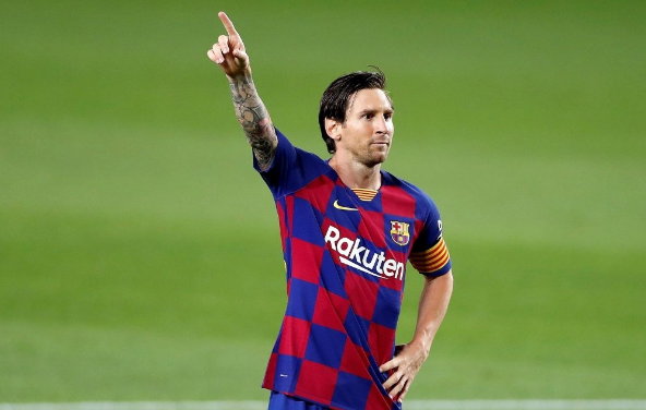 金靴排名大变天，莱万瑶瑶领先，梅西终于赶上C罗