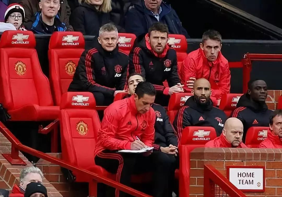 豪气曼联不管套路，砸钱只为小梅西，巴萨或恐不得不放手