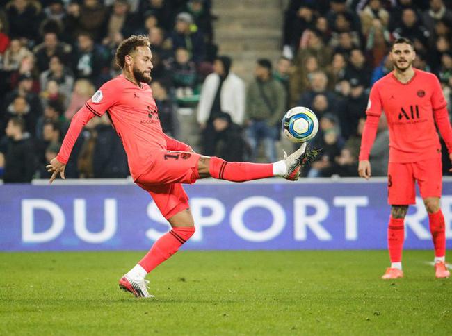 法甲:内马尔姆巴佩依旧遥遥领先,4:0带走圣埃蒂安