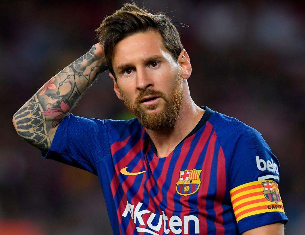 为留住梅西巴萨高层恐要让出位子,内马尔的事情暂时被放在一边