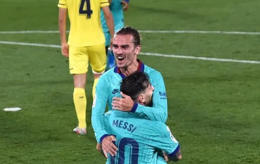 梅西格里兹曼完美配合,精彩传球加射门犹如神助