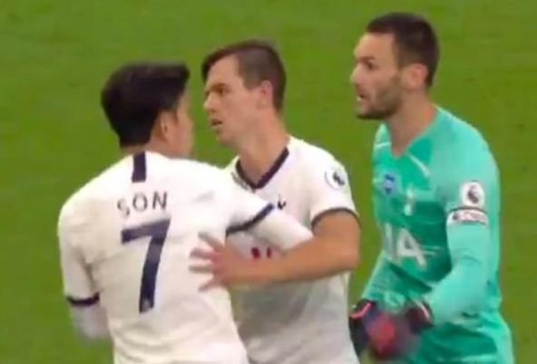 亚洲天才被队友推搡，究其原因竟然是这个？