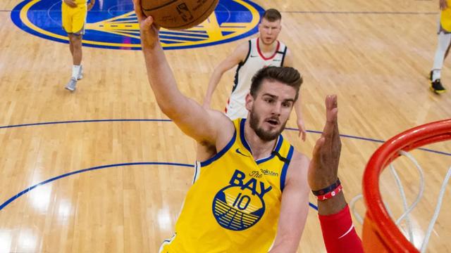 篮网内线土崩瓦解，四处寻找靠谱内线稳定军心