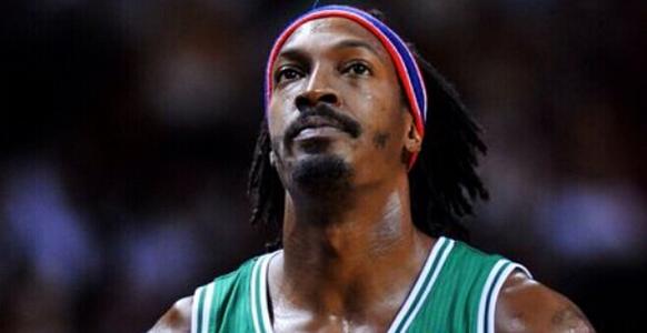 他是NBA的拼命三郎，也是FBI唯一的特工球星