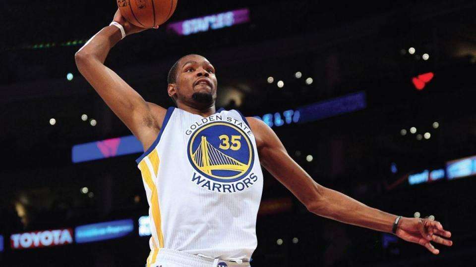 历史上的今天篮网签下欧文KD，香蕉船兄弟名号诞生