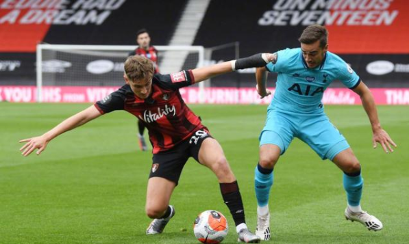 7亿豪门逼平保级队,狂人场边黑脸!