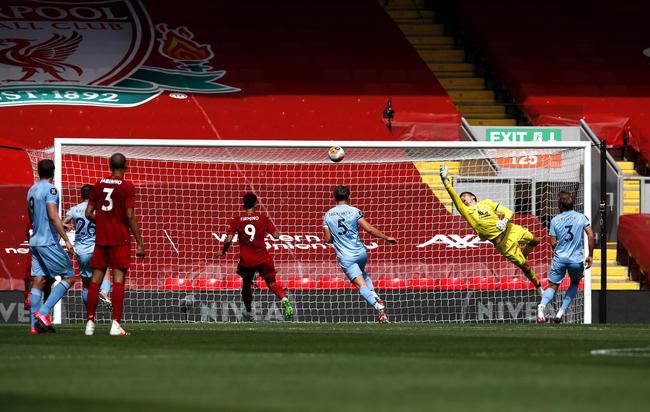 利物浦首次主场战平,利物浦1∶1伯恩利