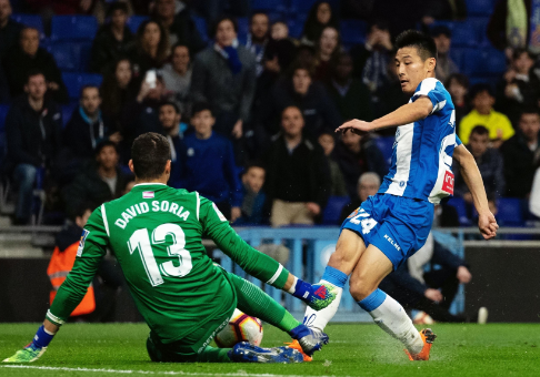 武磊输球不输人,仅仅上场17分钟就造成2次巨大威胁