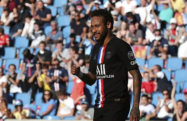 巴萨机会来了?内马尔今年夏天决定去向！究竟是去还是留？