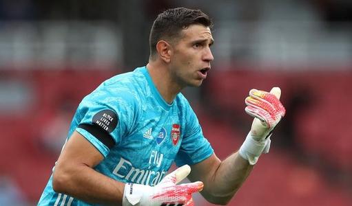 枪手门将马丁内斯:我们的第一个目标是打入欧战,第二个目标就是排名热刺之前