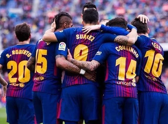 梅西作为足坛的巅峰王者,那么他是体系球员吗