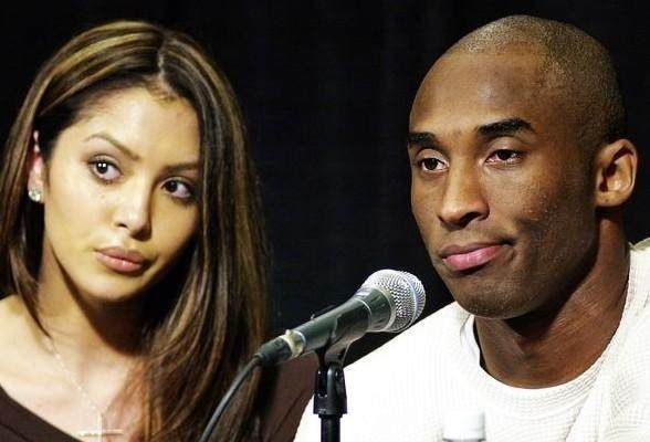 女人坑害的四大篮球巨星，约翰逊得病，俱乐部将整个啦啦队拉去体检