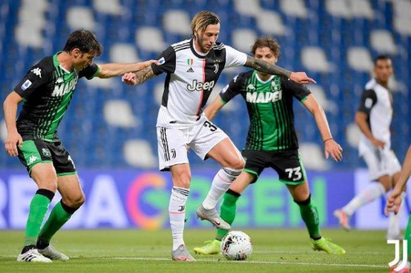 尤文3-3客平萨索洛三轮不胜，皮夹两助C罗哑火