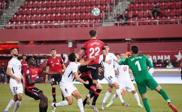 绝望的1-2!他们提前1轮确定降级,又1位亚洲球星离开顶级联赛