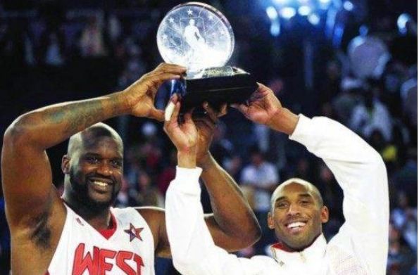 科比和奥尼尔怎么和好的