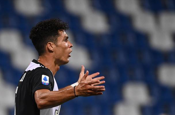 C罗也累了!10次射门零进球