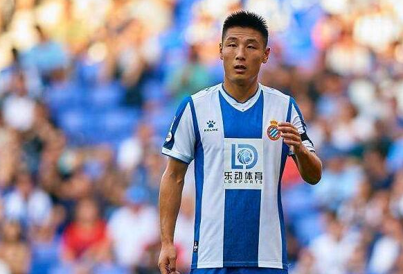 土超豪门诚意满满，特意让出左前锋只为武磊能来踢球
