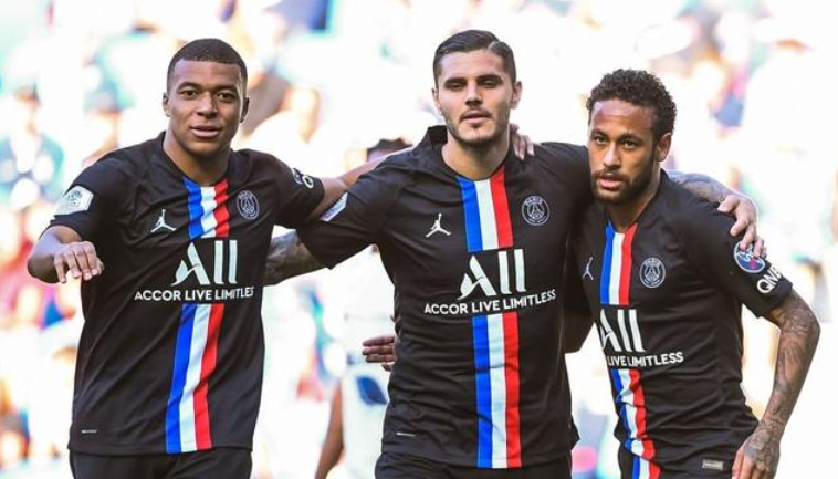 内马尔成熟了也要走了,足坛第三人不再单打