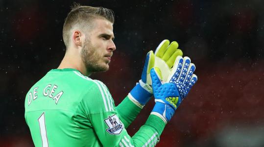 德赫亚最近的状态全无,但是曼联应该选择帮助他吗,一起的走出去