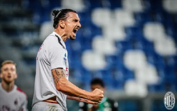 AC米兰2-1客胜萨索洛，恰球王助攻伊布双响