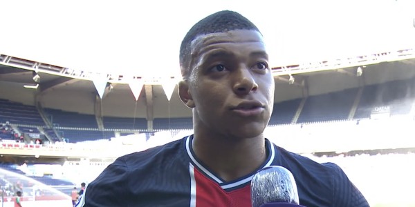 姆巴佩留队确定，亲自表示新赛季会在巴黎继续效力