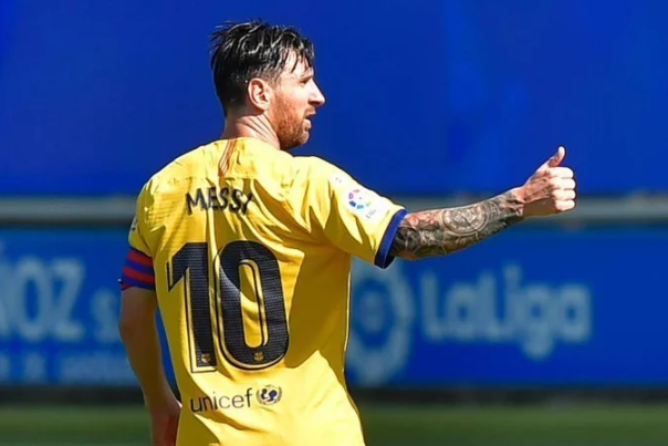 C罗已被远远甩在身后，梅西单赛季打破11项记录！