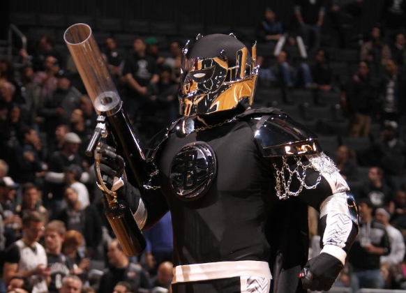 篮网队吉祥物叫什么，为什么人家称它为超级英雄呢