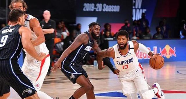 泡椒发挥老辣，18＋5＋3的成绩，告诉所有人的老将犹在