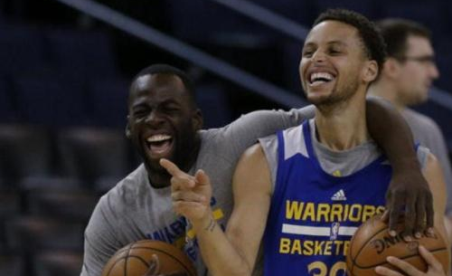 格林为什么那么尊重库里 格林为什么只听库里的