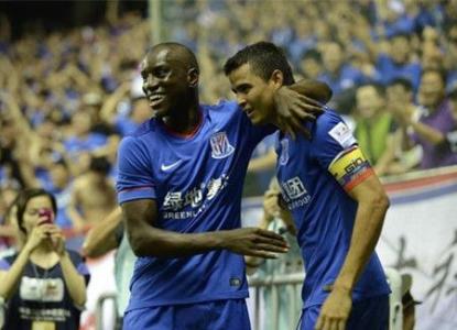 这是申花首次的超越恒大，申花暂列最受欢迎中超队投票榜首