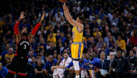 库里是怎么投三分的手腕怎么样 库里是怎么投三分的有方法吗