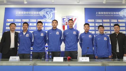 虽然球迷无法在球场上进行着加油助威,还可以连线加入中超现场互动