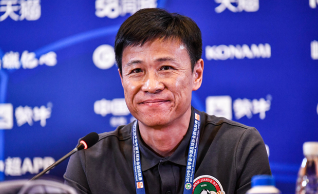 杨戟放话:河南建业将积极备战与江苏苏宁的比赛,尽请拭目以待