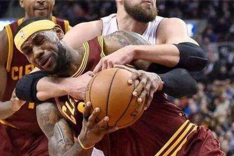 NBA犯规几次才会被罚下呢 什么样的犯规才会被罚下场