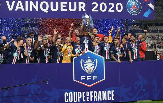 巴黎欧冠又悬了,姆巴佩遭爆铲脚踝变形,出战欧冠成疑