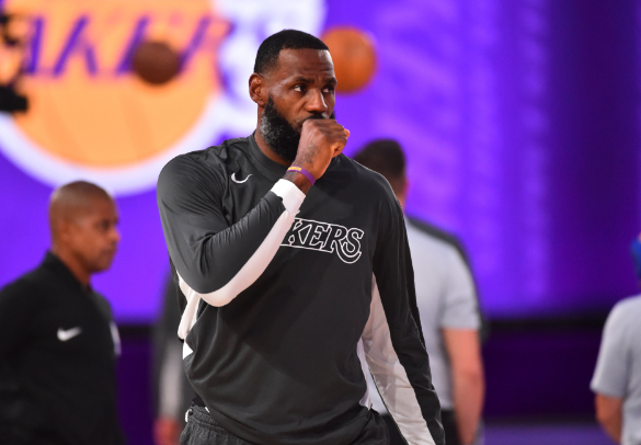 湖人边打比赛边招人，詹姆斯主要负责园区招兵买马