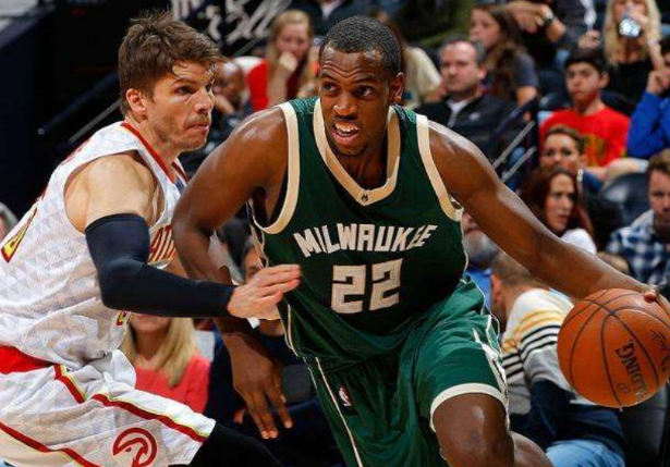 2020赛季前十球星出炉，詹姆斯被字母哥压得死死的