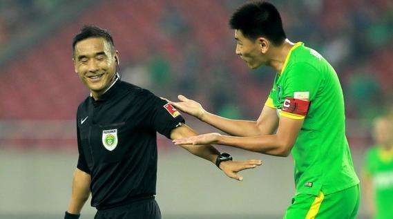 中超界外球越位怎么回事 中超名场面界外球越位详情介绍