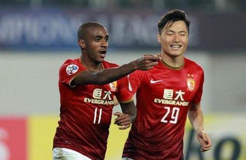 聚是一团火,散是满天星?曾经的恒大老将,现在在各自的球队发挥亮眼