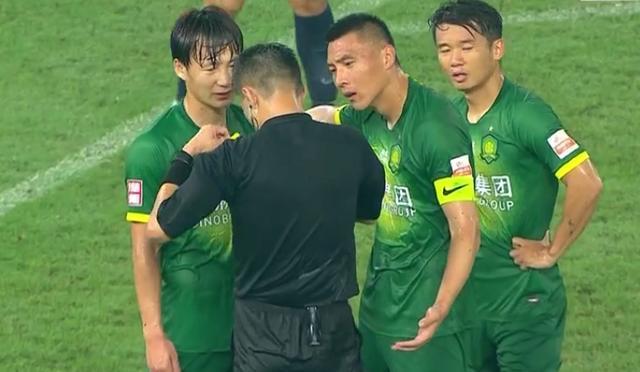 人民日报亲自来点评中超,要降下心浮气躁的火气