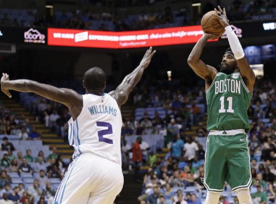 谁才是当今NBA最好的控卫，库里和欧文详细对比让你知道