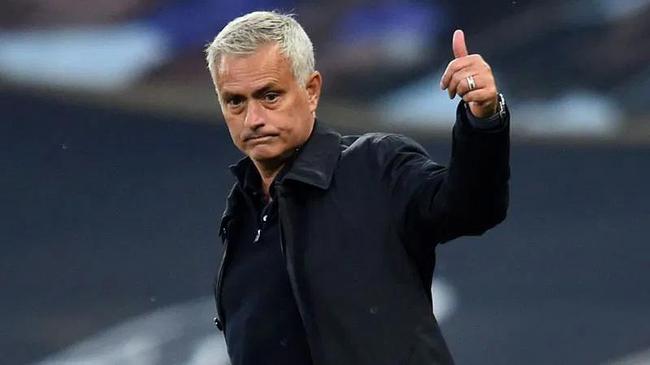 穆帅接受了热刺半个赛季，从第14到逆袭欧联，你觉得这个成绩如何呢