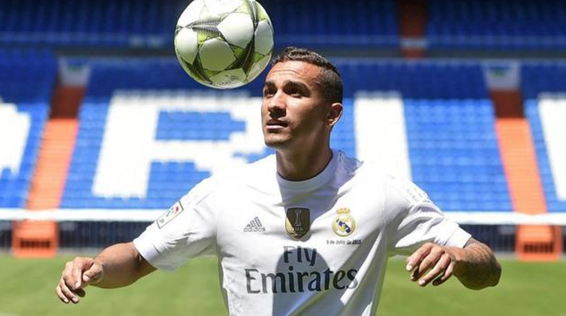 躺着收获了三大联赛冠军+欧冠两连冠，真是人生赢家！