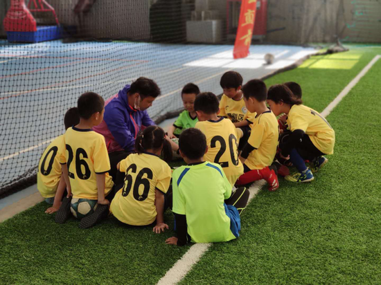 虽然A组的实力非常的强大,但是鲁能有信息进入前四出现