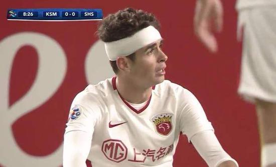 石柯眉角缝6针或缺席下轮,成为第一轮就染红的球员