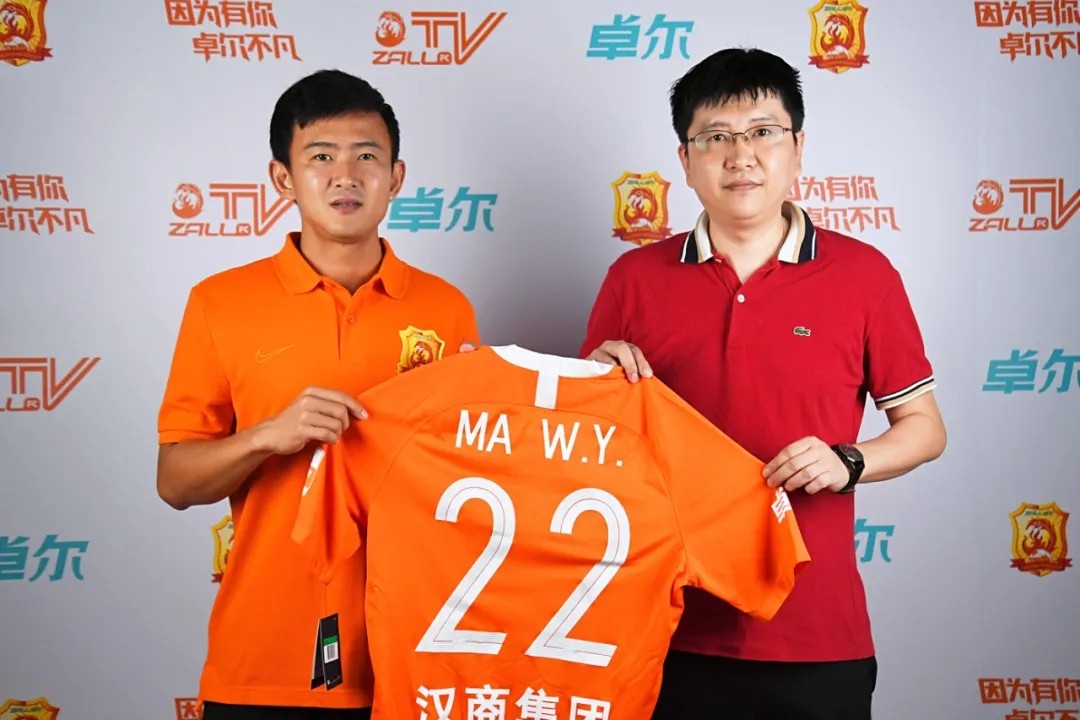 一人守一城,“22号”马万勇,陪伴武汉足球成长22年